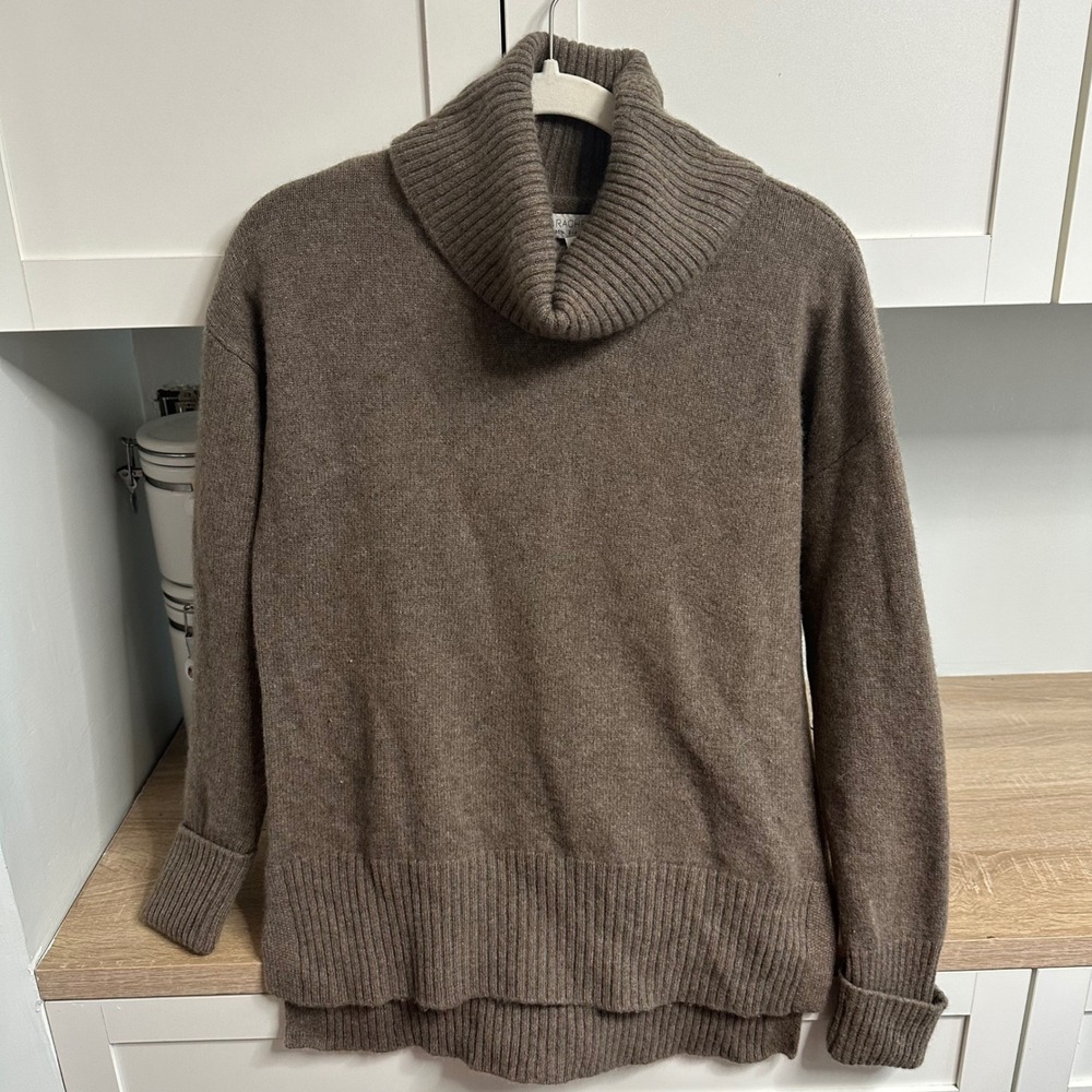 Rachel Zoe Cashmere Sweater Womens M Brown 2ply Turtleneck High Low Hem Luxury